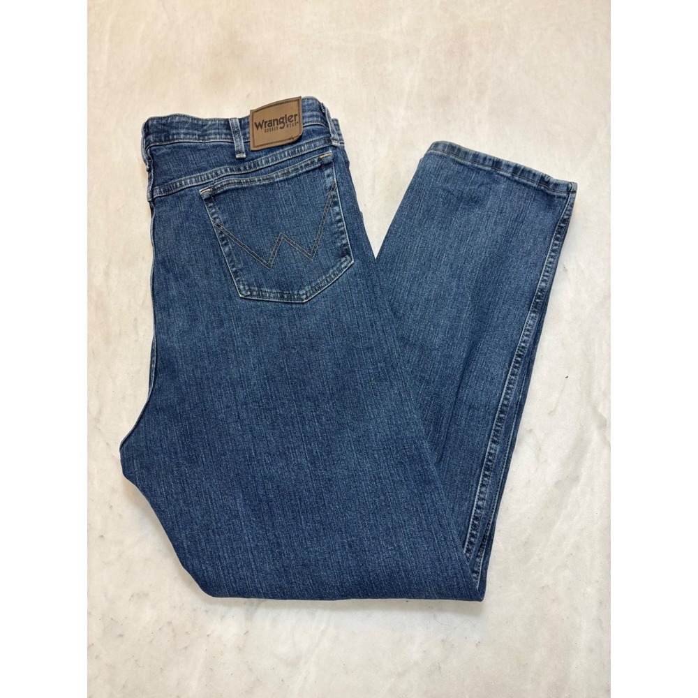 Wrangler Flex Waist Straight Leg Jeans Men Size 42x34 Blue Cotton Blend
